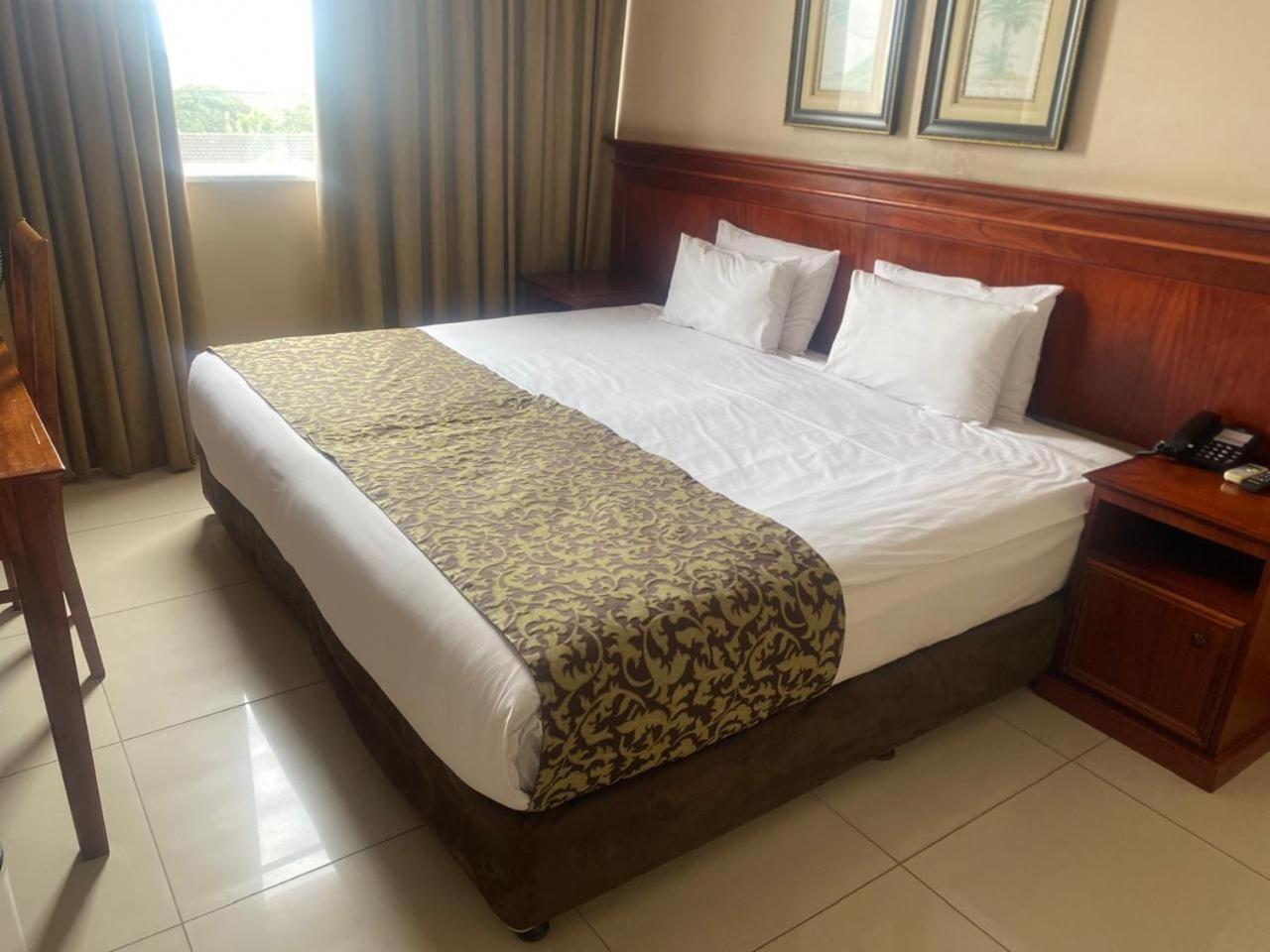 Emakhosini On East 3*